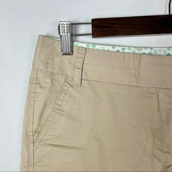 J. Crew Broken In Khaki Chino Shorts 2 - Picture 4 of 4